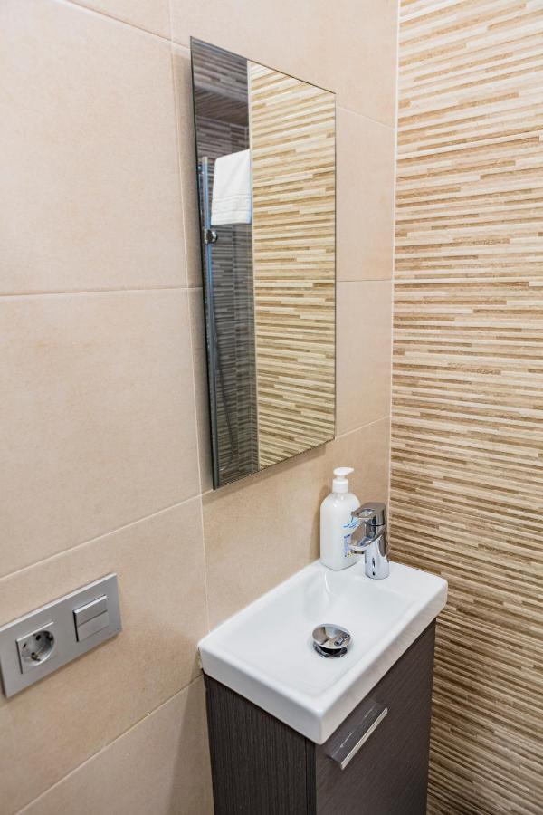 Apartment Triana Sevilla Bagian luar foto