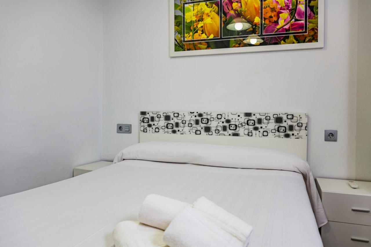 Apartment Triana Sevilla Bagian luar foto