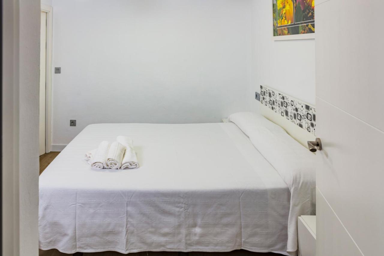 Apartment Triana Sevilla Bagian luar foto